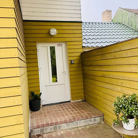 V36 House - Jaukus Namelis Prie Baseino Palangoje