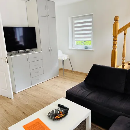 V36 House - Jaukus Namelis Prie Baseino Palangoje Apartment