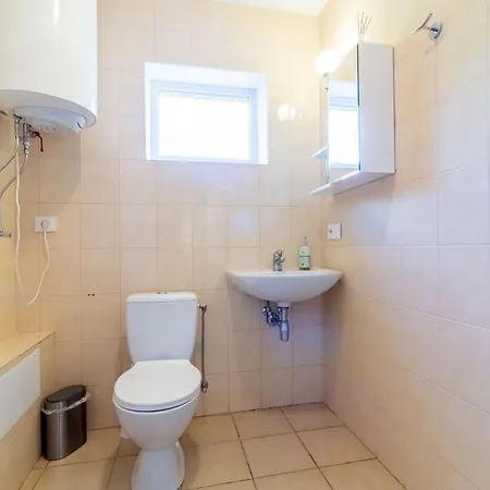 V36 House - Jaukus Namelis Prie Baseino Palangoje Apartment